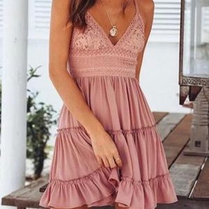 Wanadress Pink Lace Mini Dress